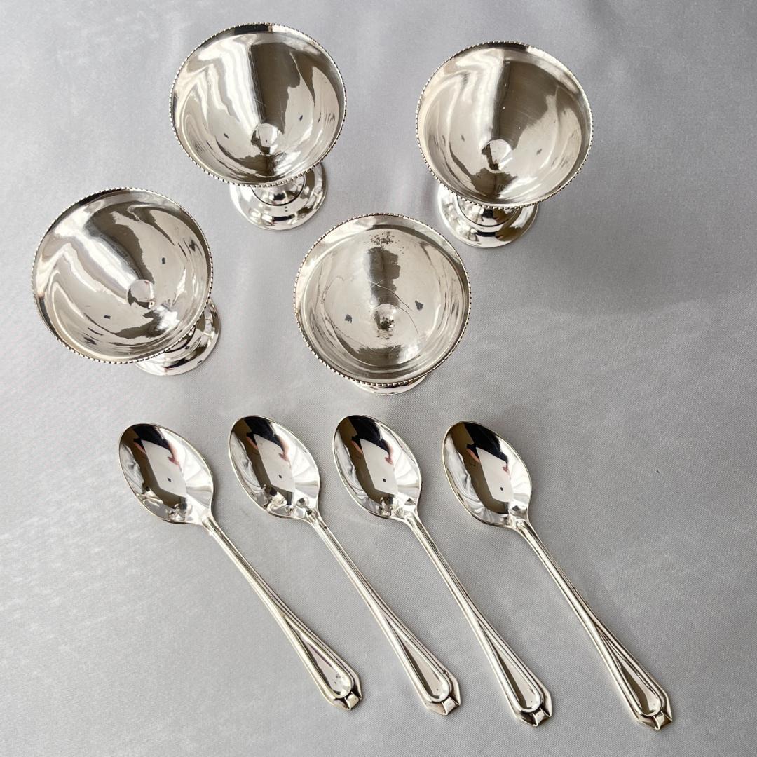 【John Sanderson 】エッグセット 4名用 エッグカップ