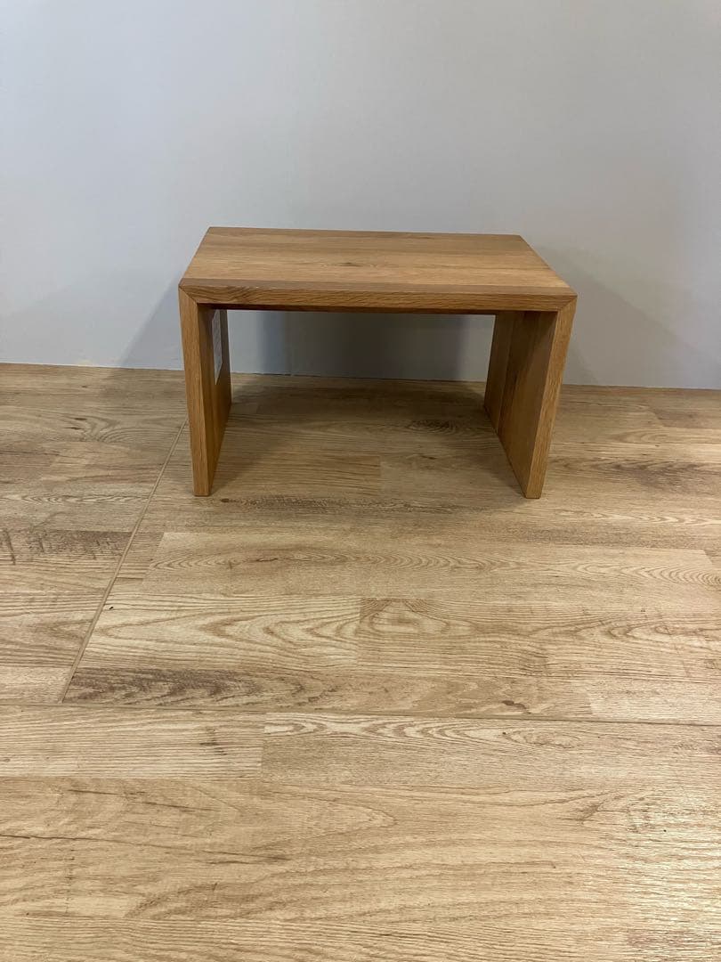 オーク無垢材　サイドテーブル　展示品