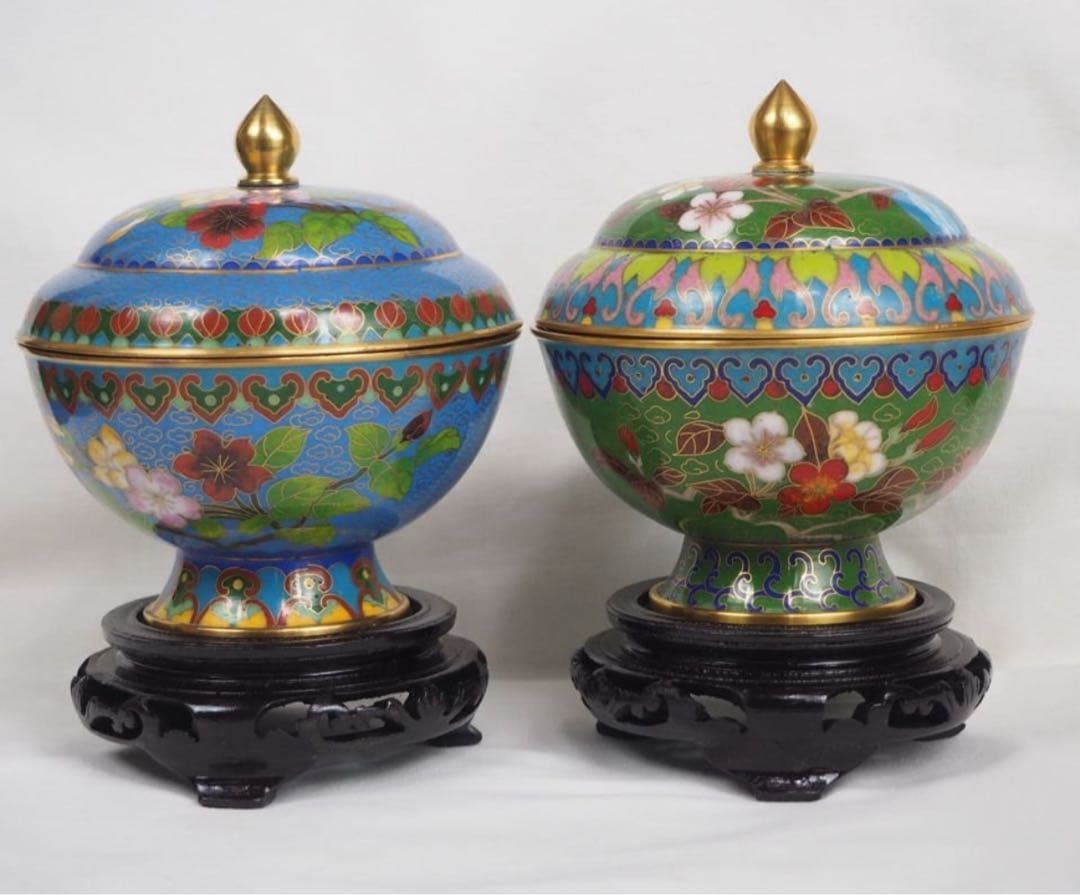 送料無料　中国古玩　景泰藍七宝蓋物一対　高さ約12ｃｍ