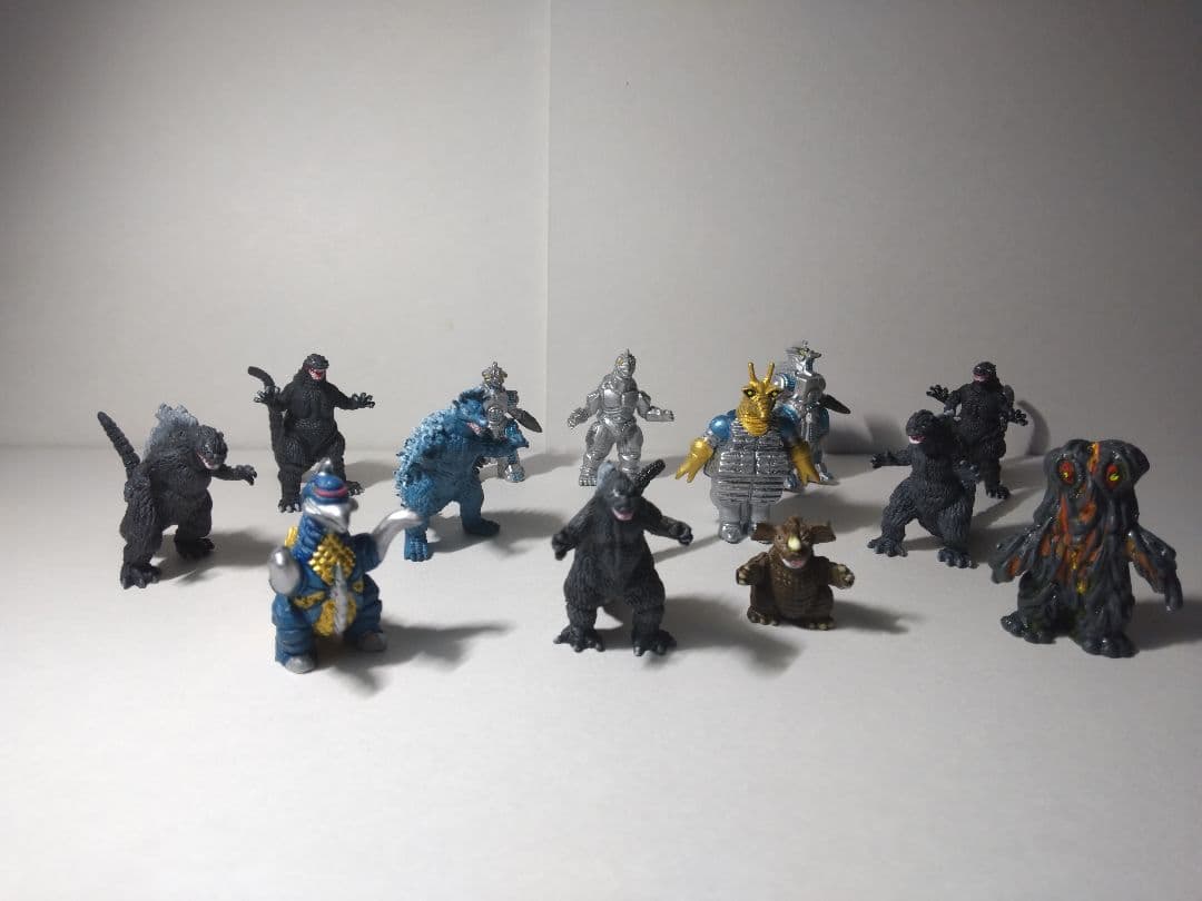 ゴジラフィギュアセット 13体