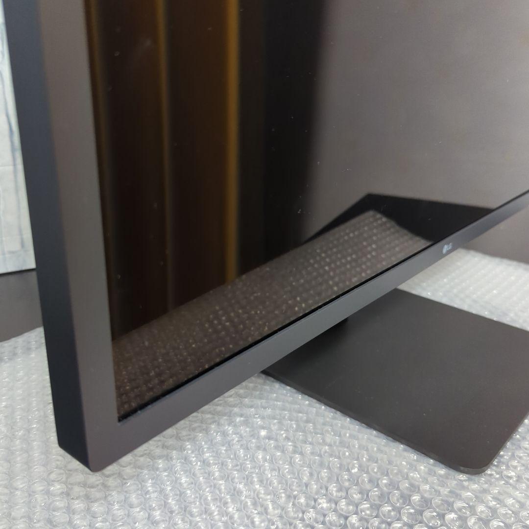 LG UltraFine 5K　MAC用モニター　27MD5KA