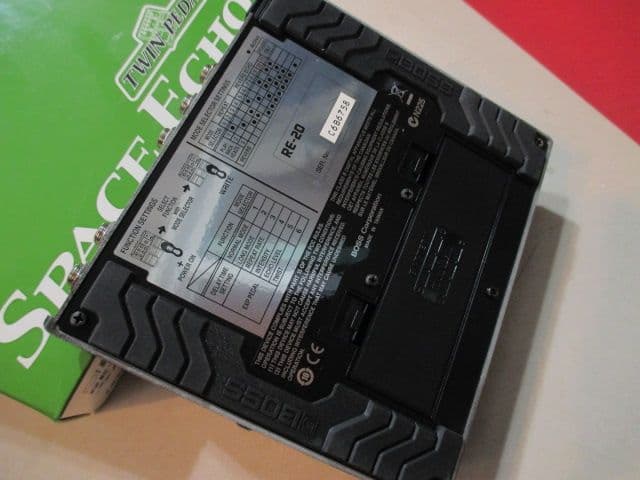 極美 BOSS ROLAND SPACE ECHO RE‐20 スペースエコー