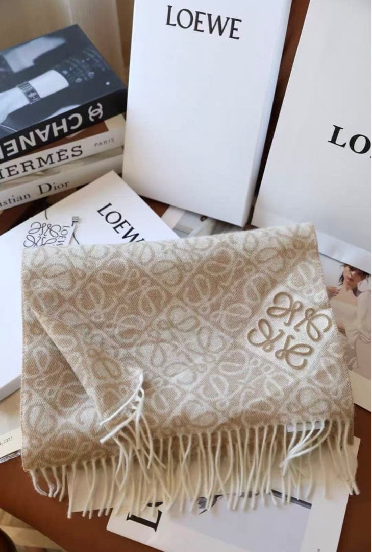 LOEWE ロエベ　マフラー ベージュ 箱あり