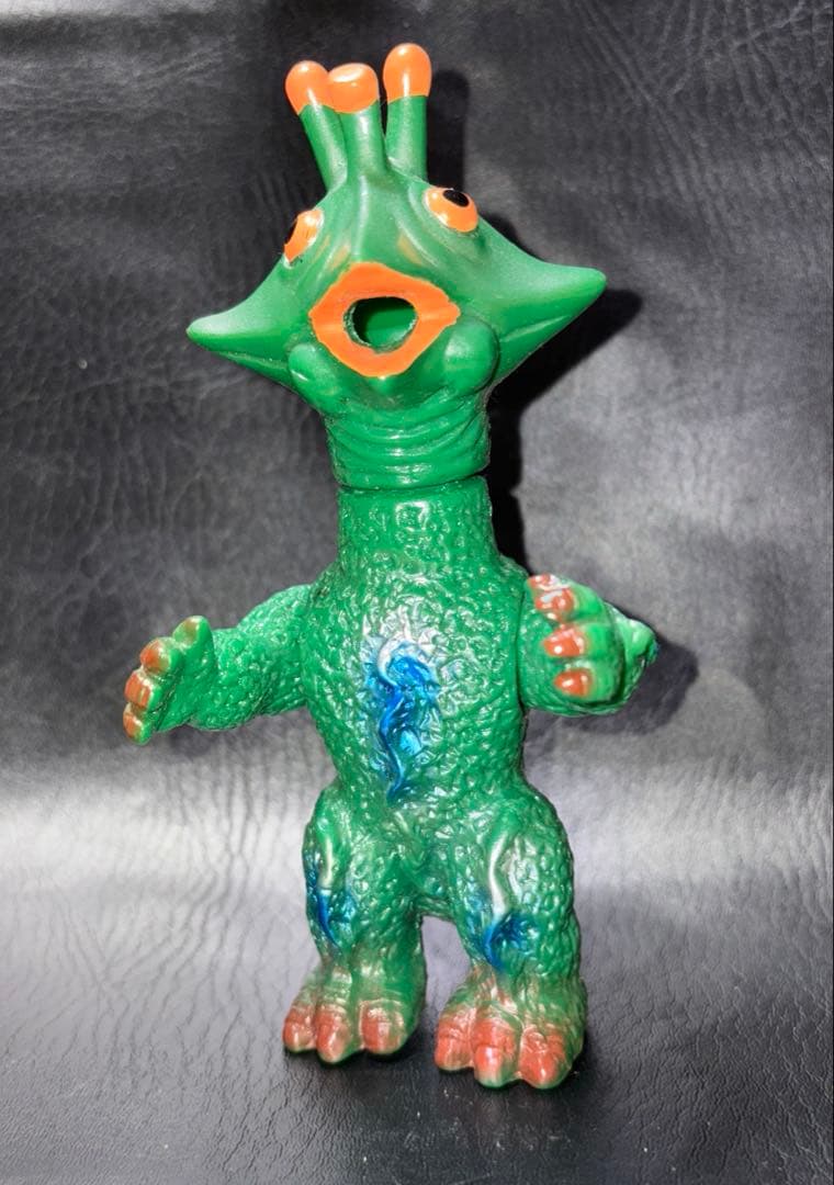 ギララソフビ最終値下げ！早いもん勝ちMARUSAN ふうせんギララ！