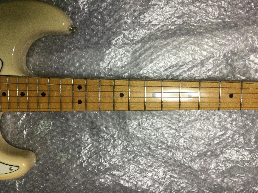 Fender 日本製 Stratocaster cream white