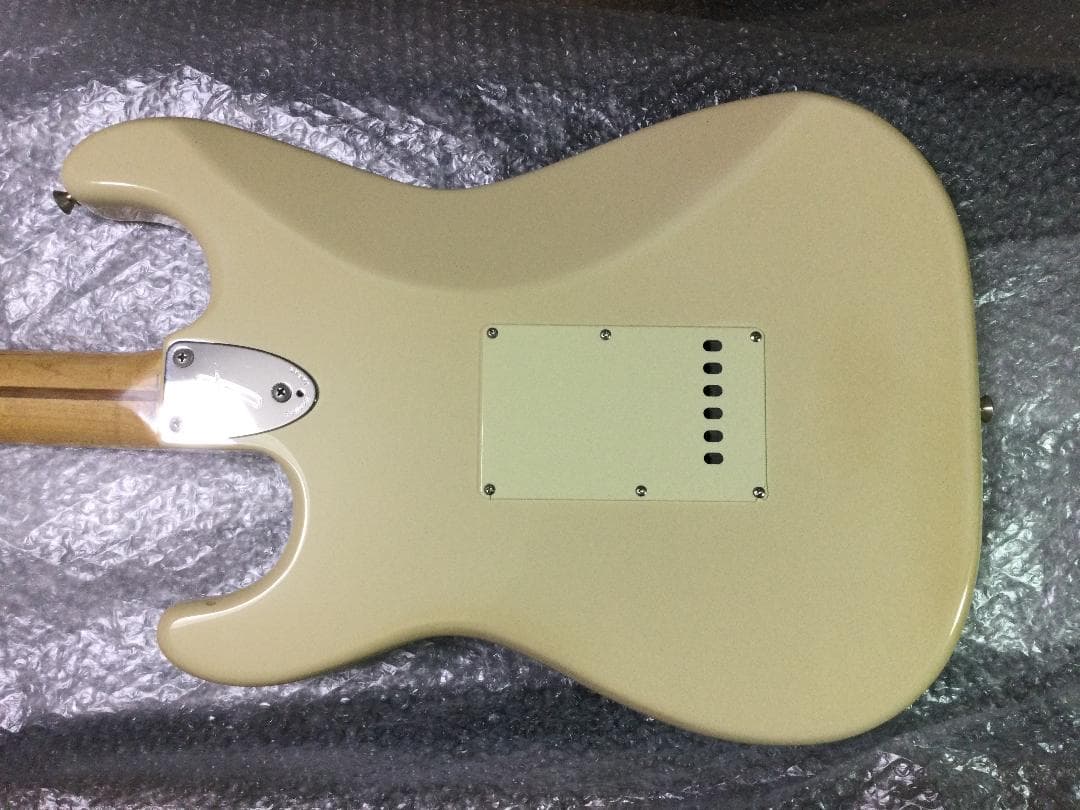 Fender 日本製 Stratocaster cream white