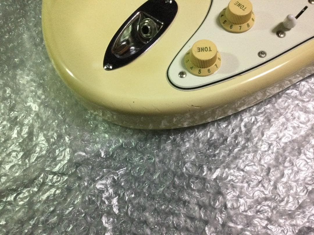 Fender 日本製 Stratocaster cream white