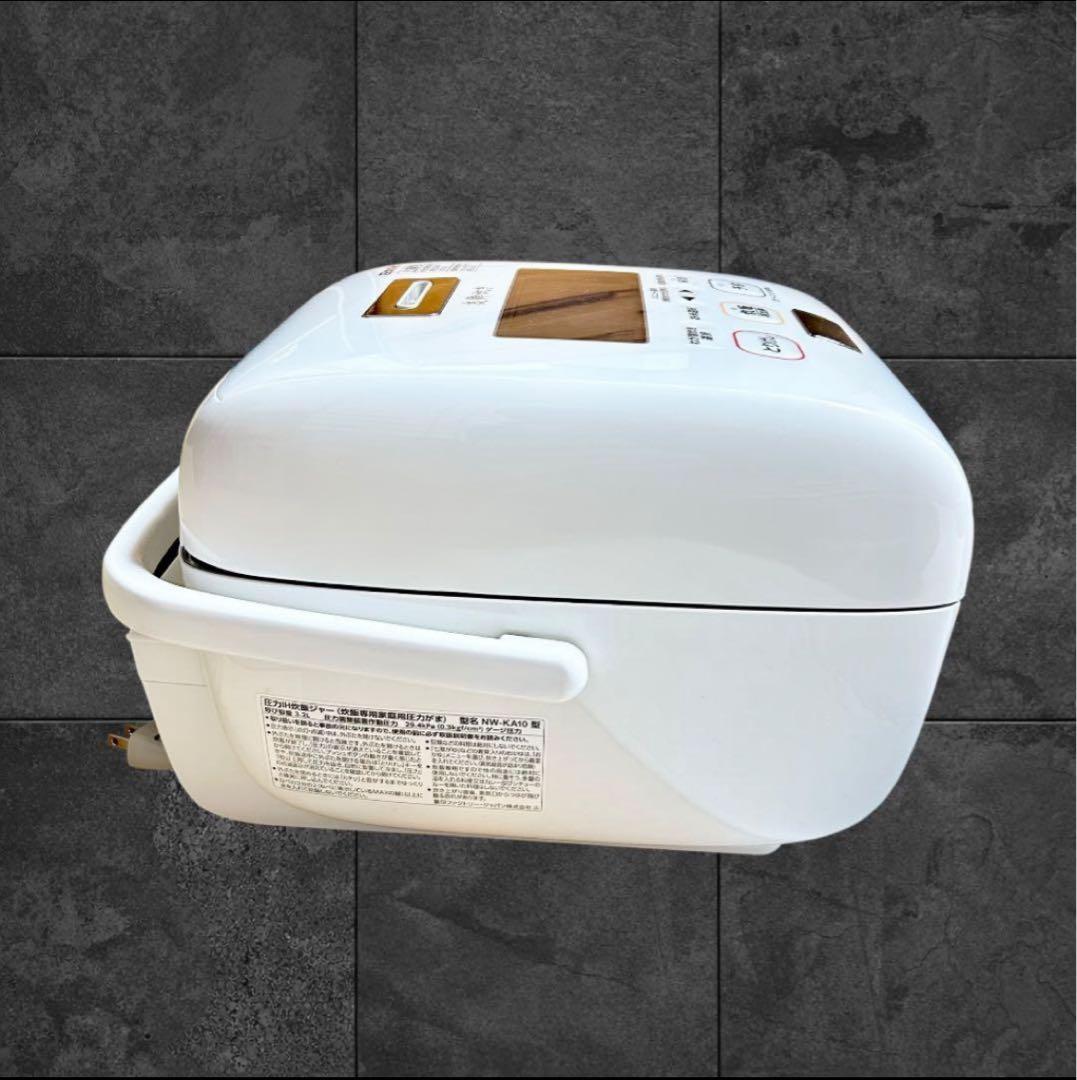 象印　NW-KA10 炎舞炊　象印マホービン　炊飯器 ホワイト