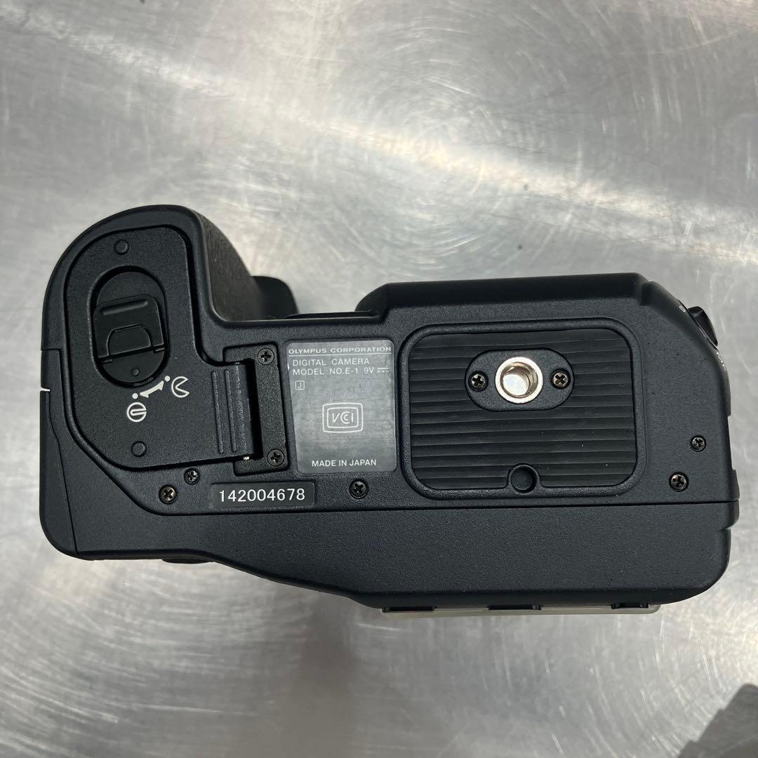 d*9様 OLYMPUS E-1 ボディ 動作未確認