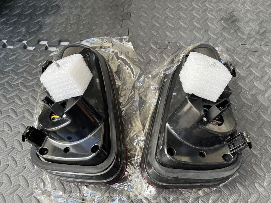 BMW mini ミニクーパーs R53 RE16 LEDテールランプ