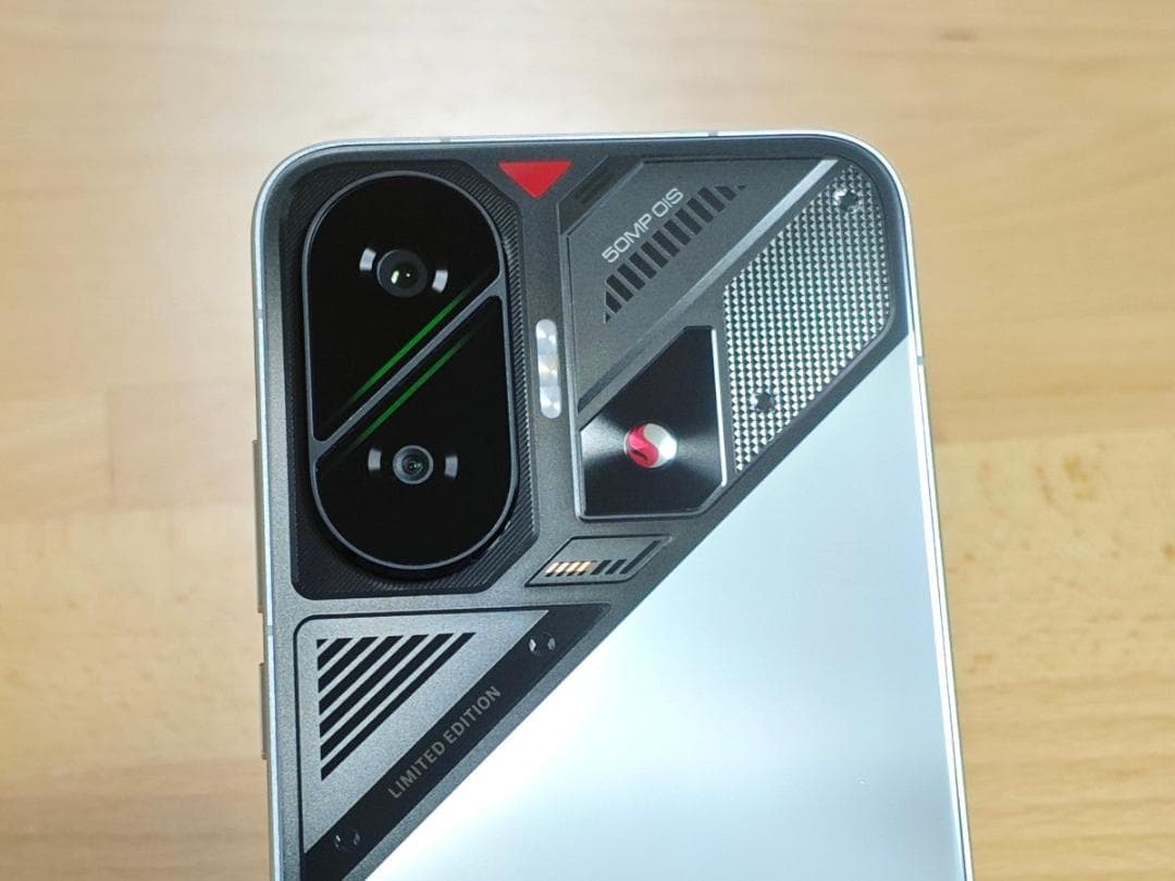 超美品 POCO F7 256GB SIMフリー Xiaomi