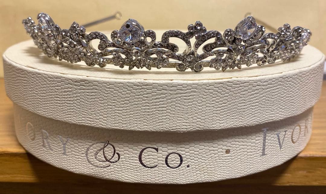 ivory&coのティアラ Elizabeth （エリザベス）