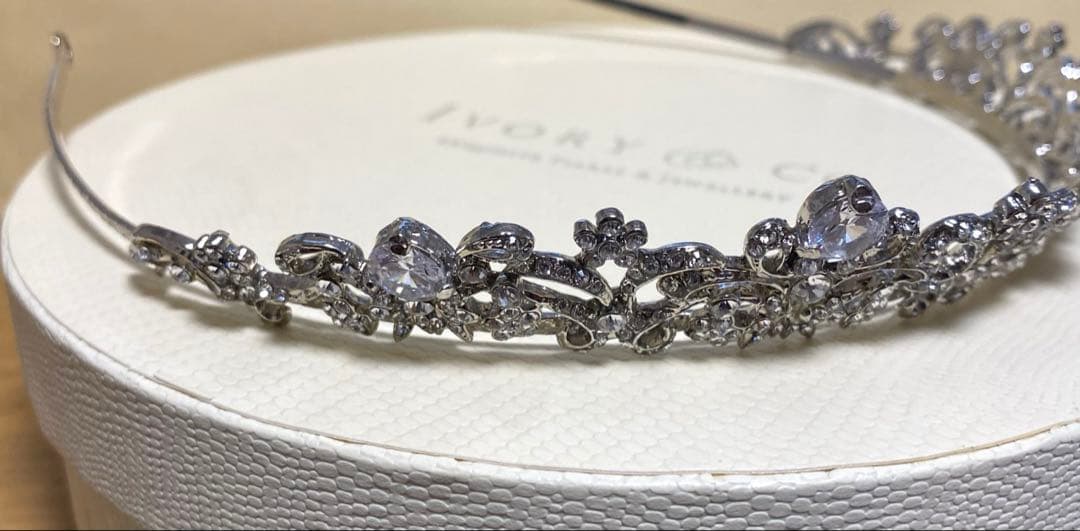 ivory&coのティアラ Elizabeth （エリザベス）