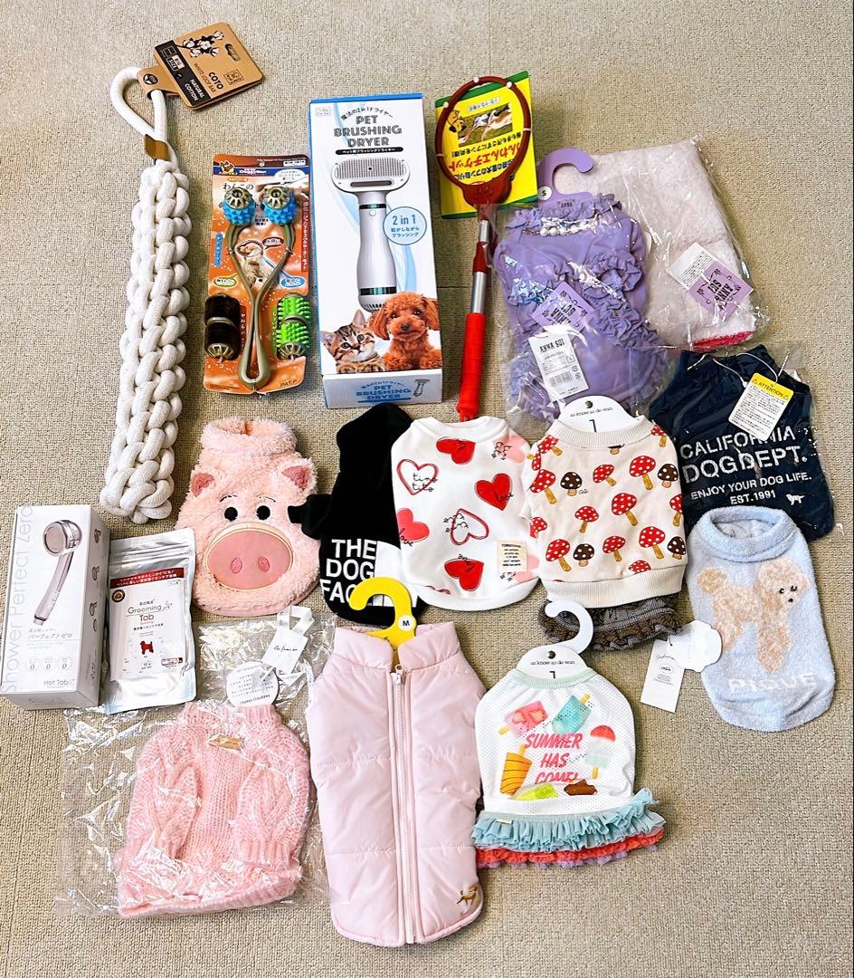 【犬用品まとめ売り】犬服・アクセサリーセットとブラシドライヤー　ジェラピケ等