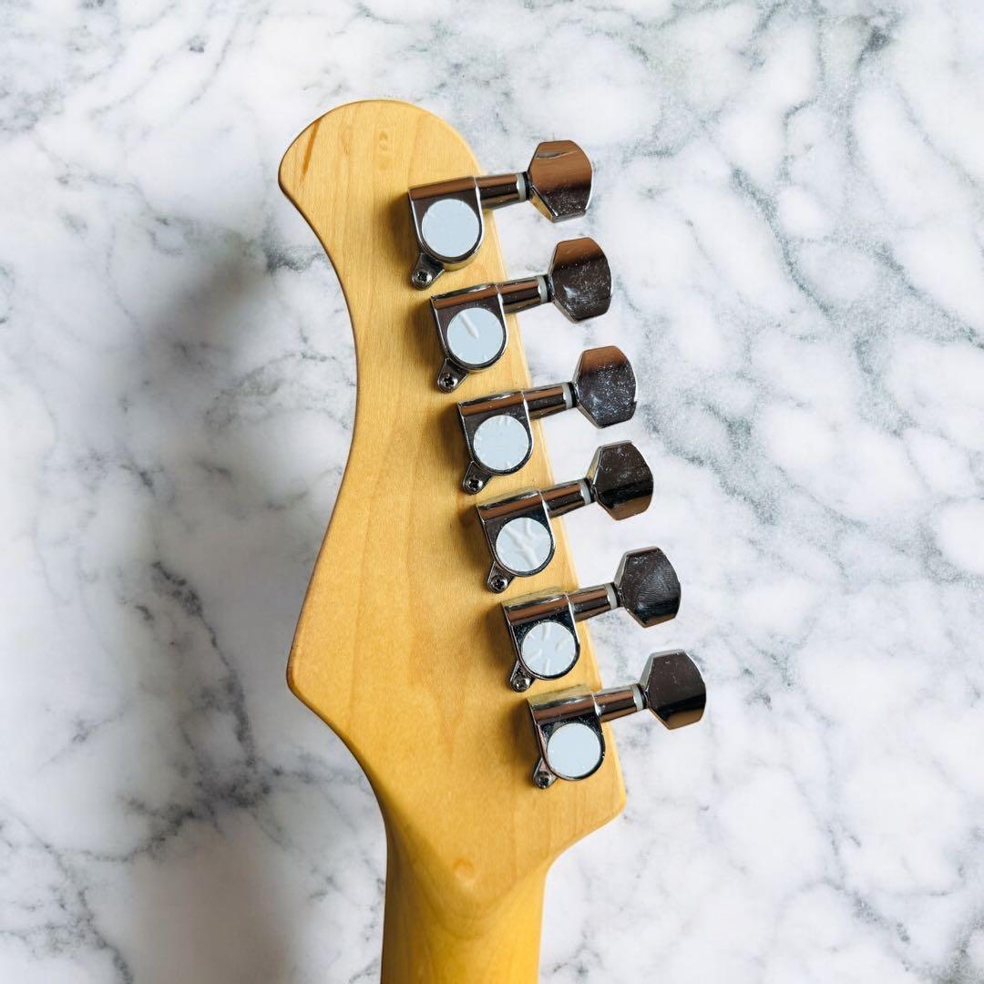 Bacchus バッカス　universe series ストラトキャスター