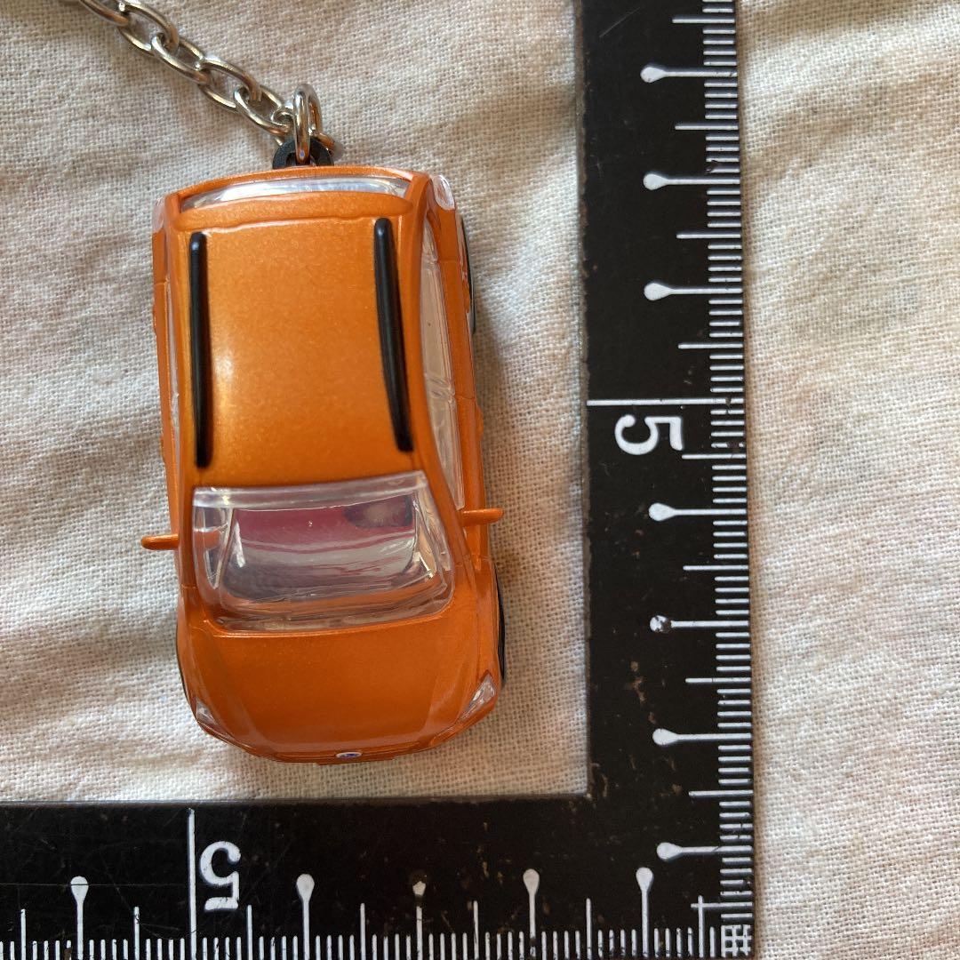キーホルダー　スバルXV ミニカー　ライト　点灯確認済み　新品未使用　オレンジ