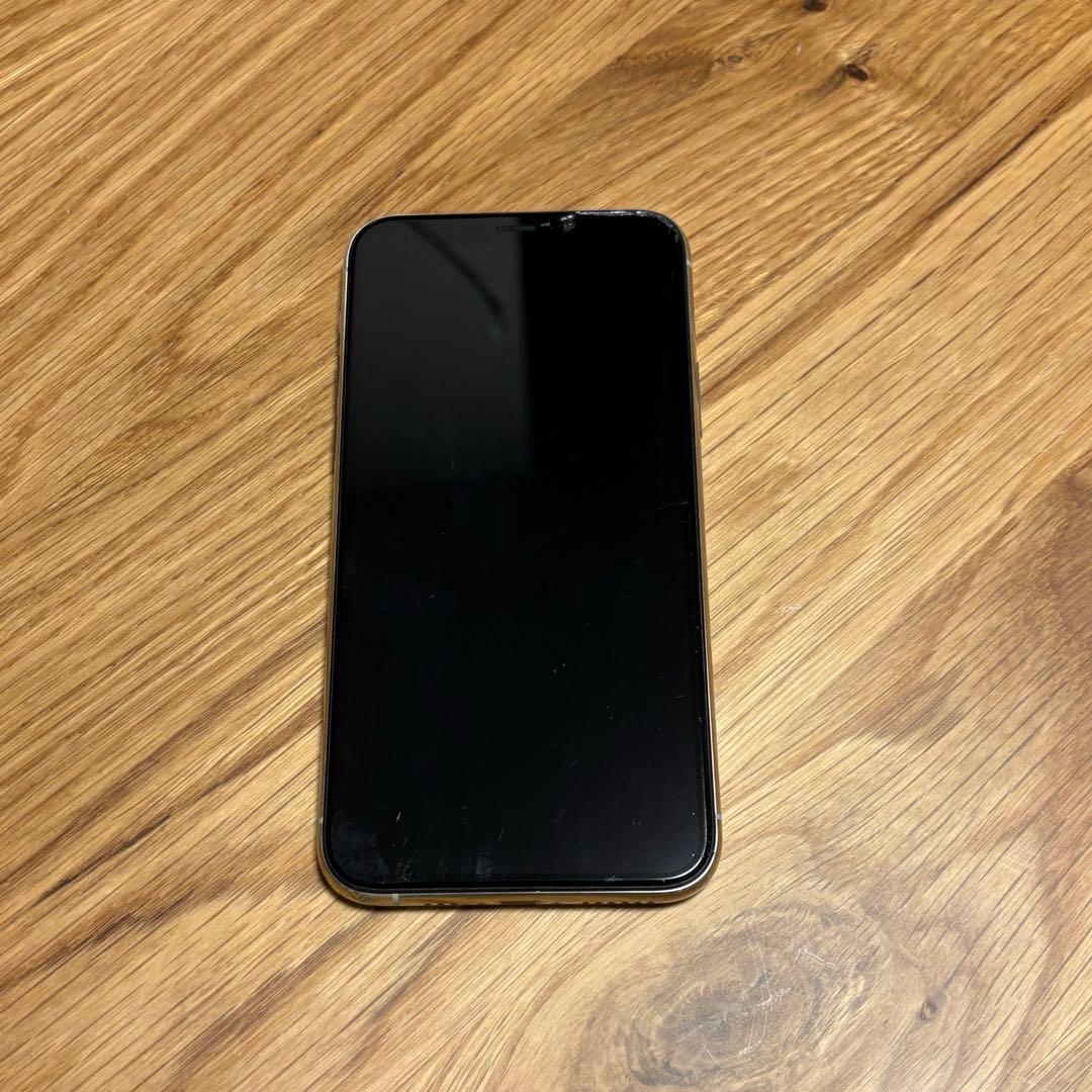 Apple iPhone 11 Pro シルバー 本体　SIMフリー