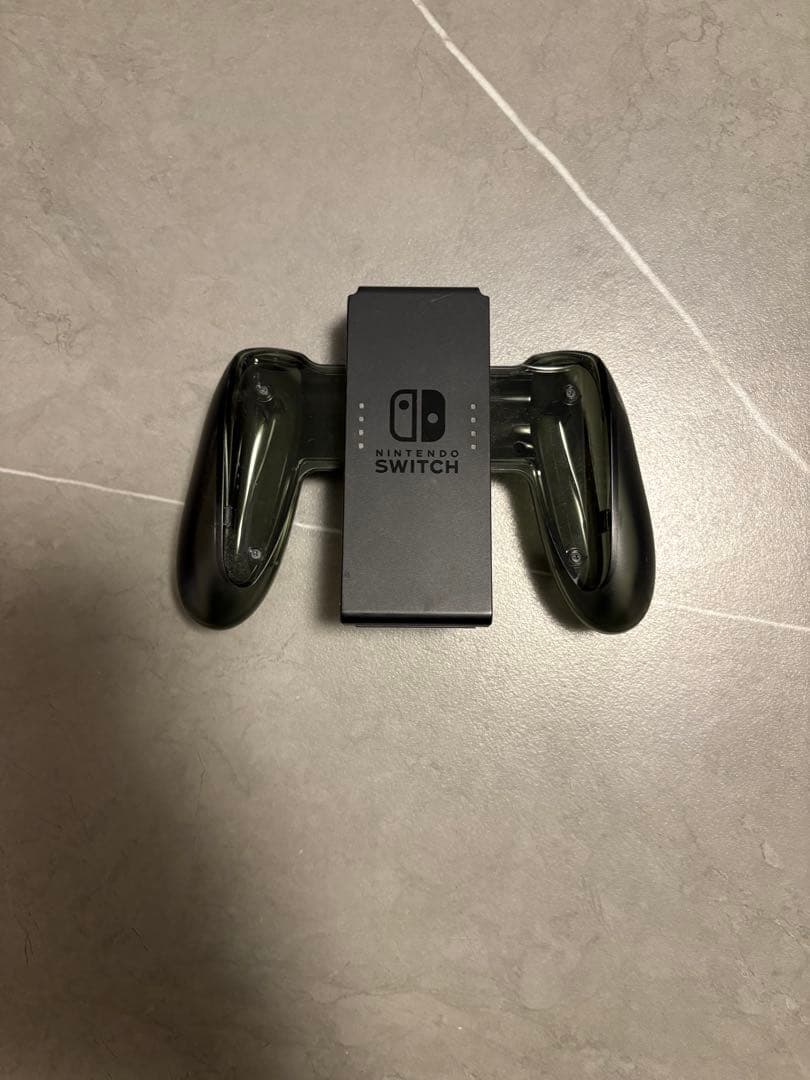 Nintendo Switch 本体 プロコン・充電グリップ•ケース•ソフト3本