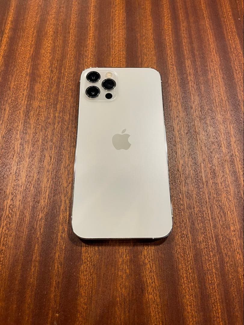 Apple iPhone 12 Pro 本体 シルバー　256GB