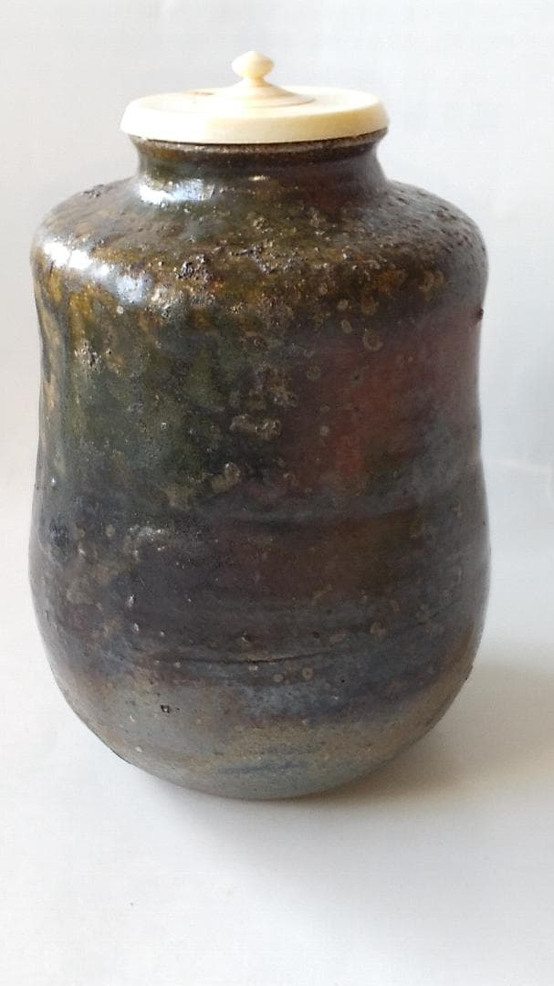 丹波茶入 森本丹山 造 仕覆 二重蔓牡丹 三雲屋緞子 共箱 肩衝茶入 茶入 新品