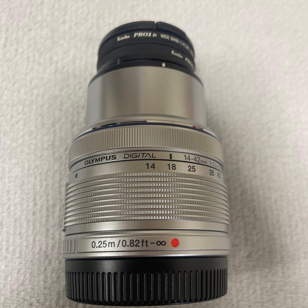 OLYMPUS M.ZUIKO DIGITAL 14-42mm シルバー