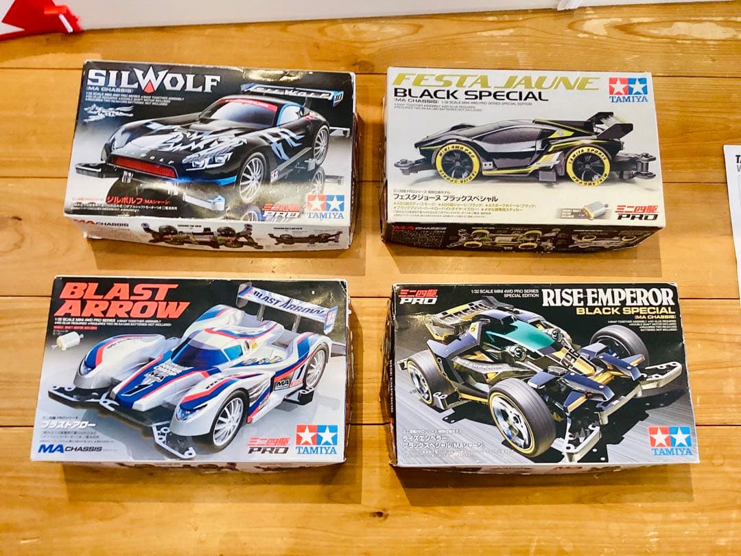 【すぐ遊べる】TAMIYA ミニ四駆4台＋大型コース