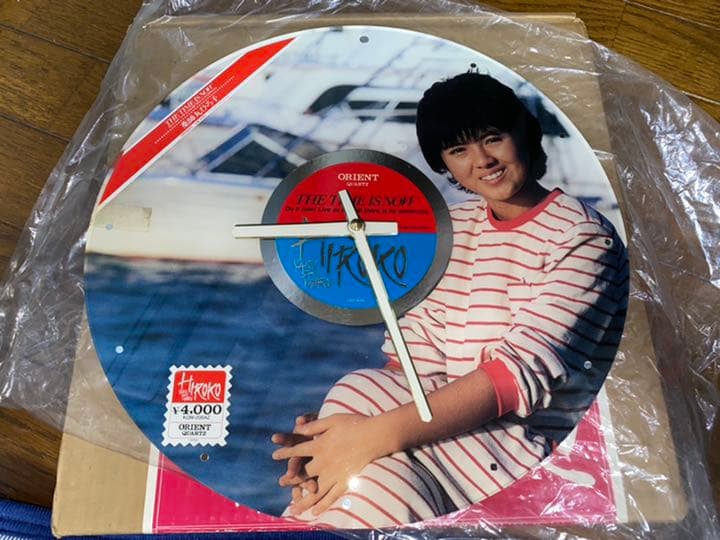 薬師丸ひろ子 レコード型壁掛け時計 クォーツ時計 ORIENT オリエント時計製