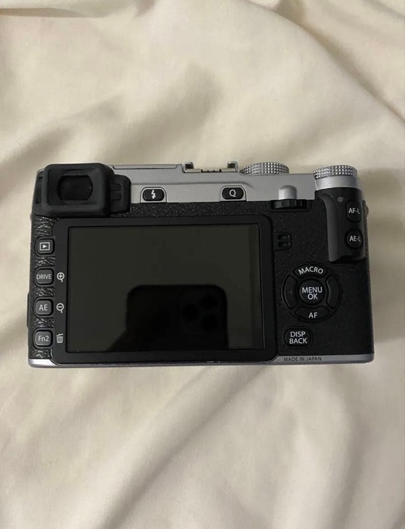 わ*ん様 Fujifilm X-E2 ミラーレスカメラ シルバー