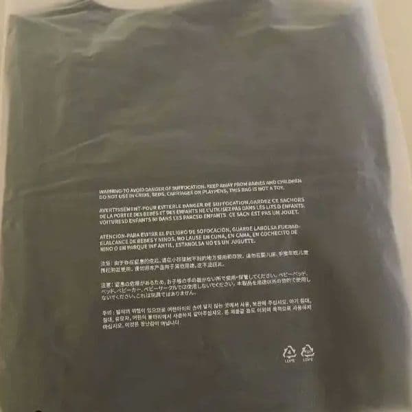 【ロンドン】ジン　BTS　runseokjin　アイドル　Tシャツ