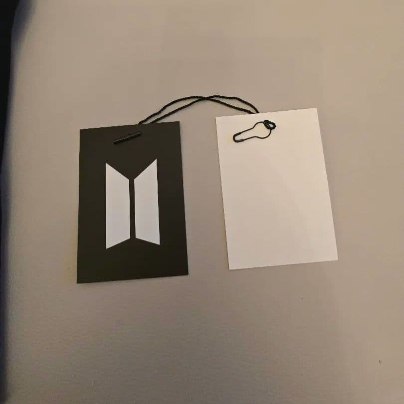 【ロンドン】ジン　BTS　runseokjin　アイドル　Tシャツ