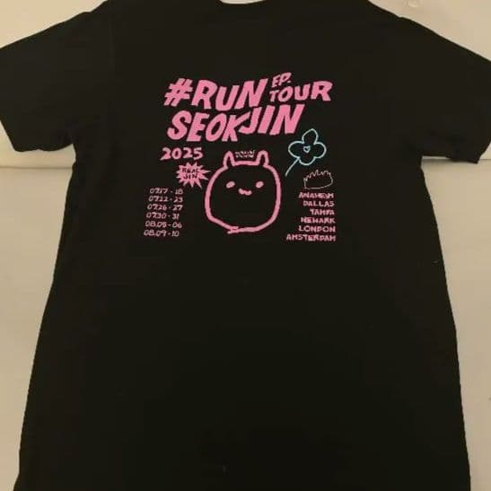 【ロンドン】ジン　BTS　runseokjin　アイドル　Tシャツ