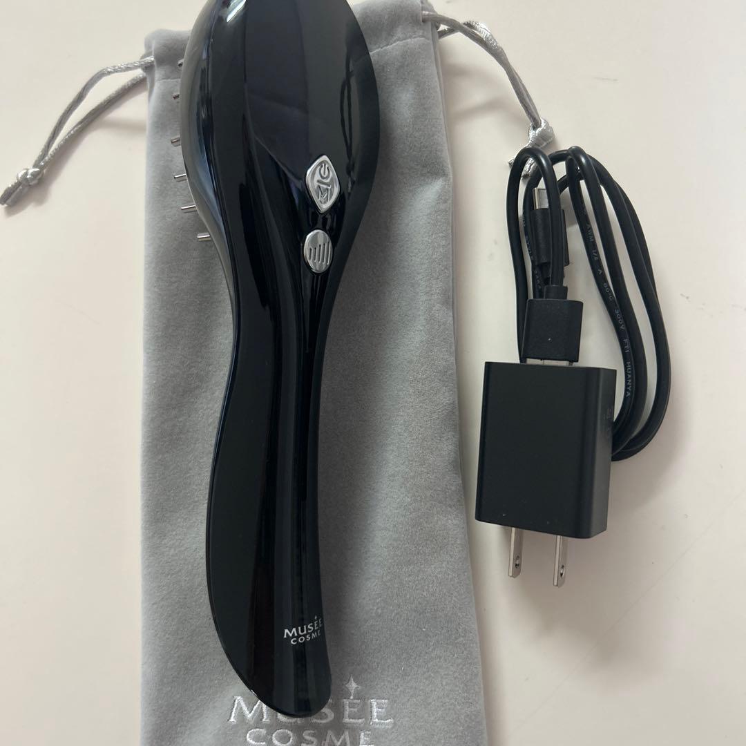 MUSÉE COSMÉ 美顔器 ブラック 充電器・収納袋付き