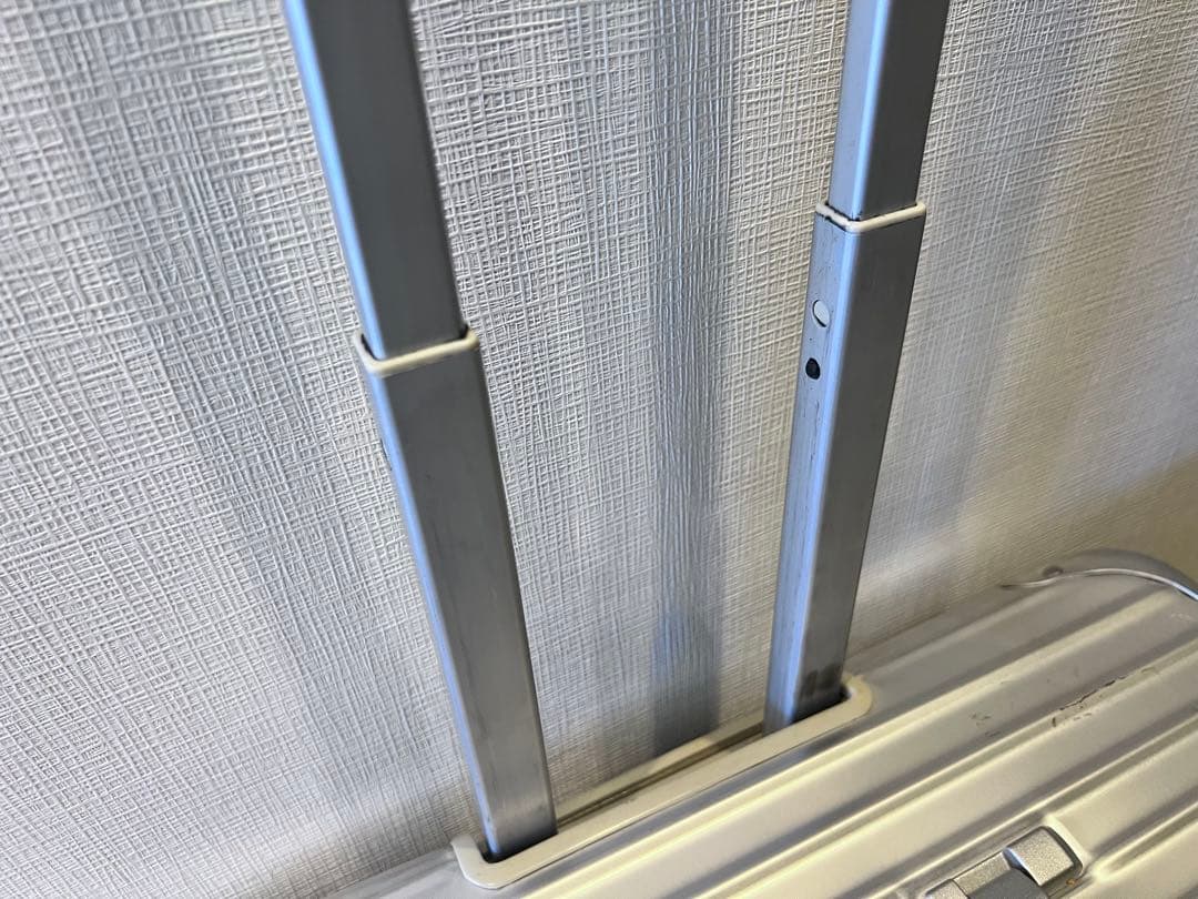 【入手困難】廃盤 旧型 RIMOWA リモワ パイロット 4輪