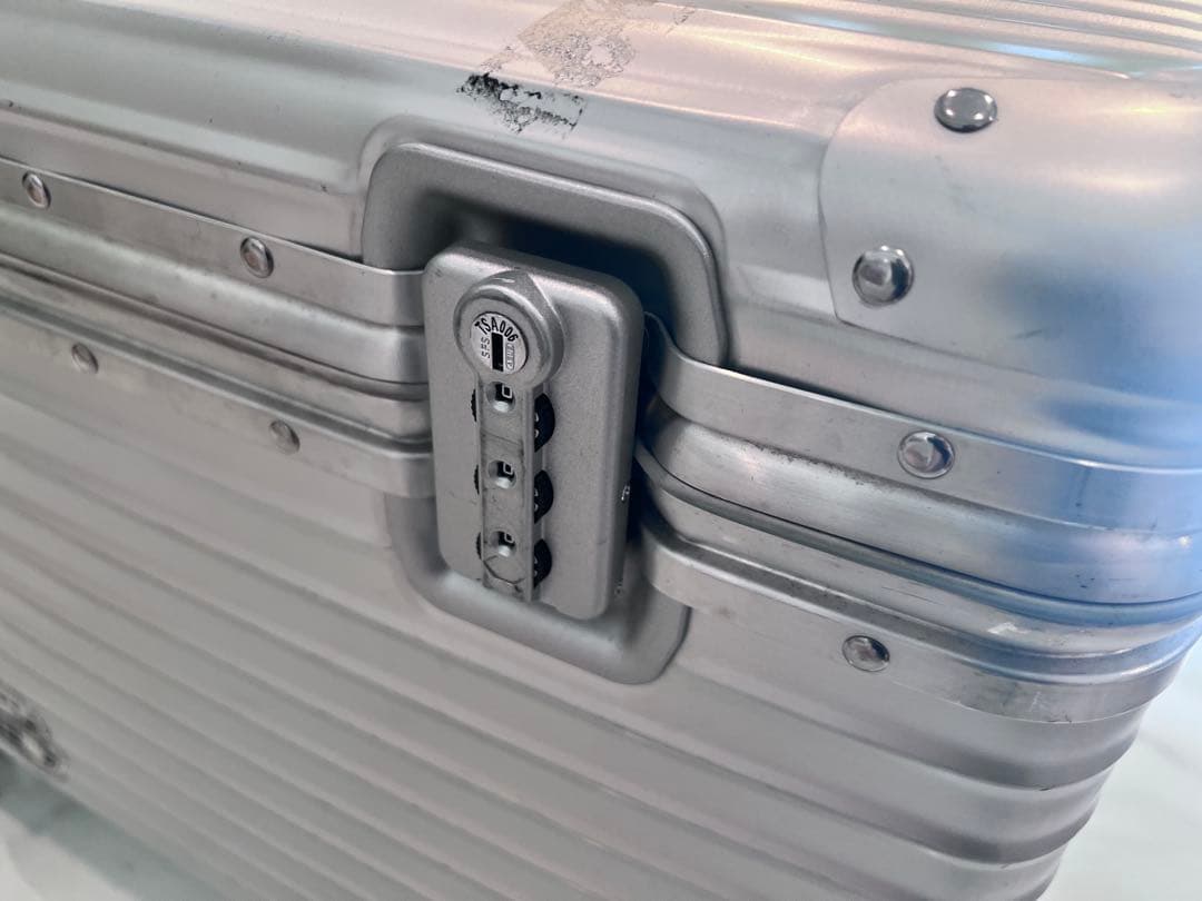 【入手困難】廃盤 旧型 RIMOWA リモワ パイロット 4輪