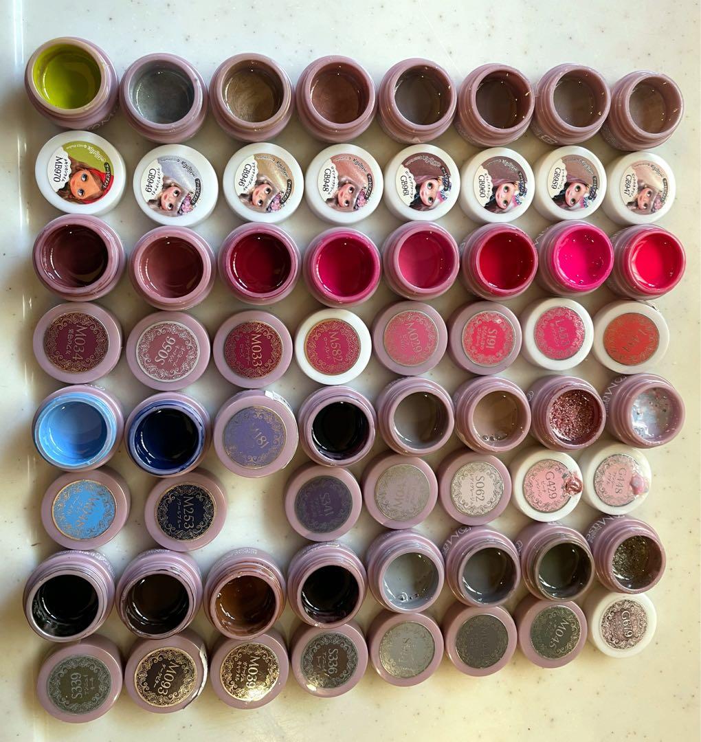 プリジェル　カラーまとめ売り32個 開封済み ミューズ　ジェルネイル