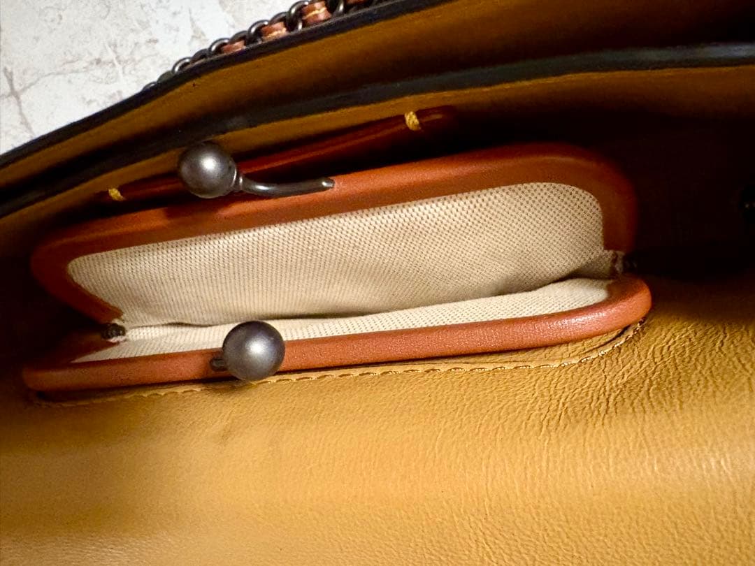 美品★コーチチェーンバッグ