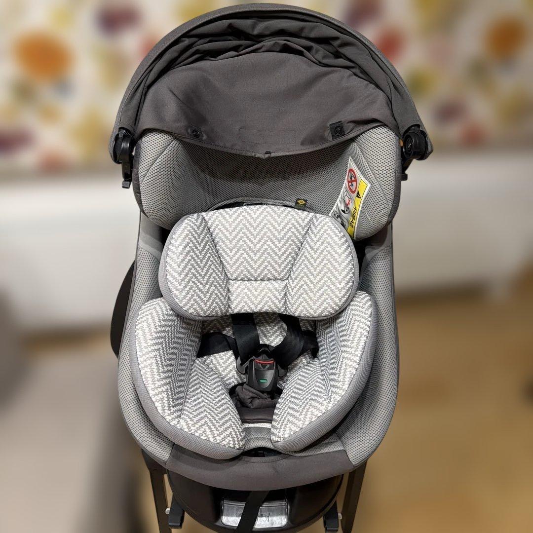 Combi クルムーヴ スマート ISOFIX エッグショック