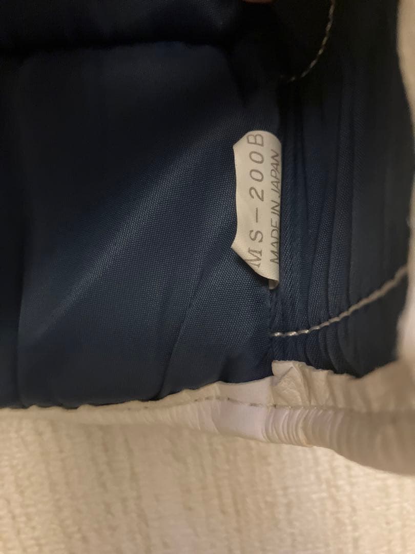 Winning ボクシンググローブ ホワイト/ゴールド8オンス MS-200B