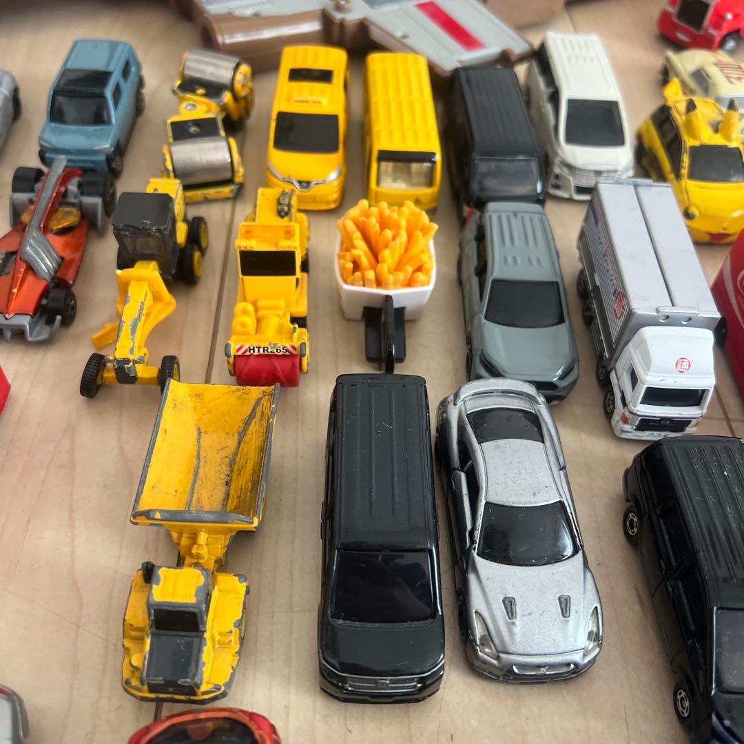 トミカ　カーズ　まとめ　ディズニー　車