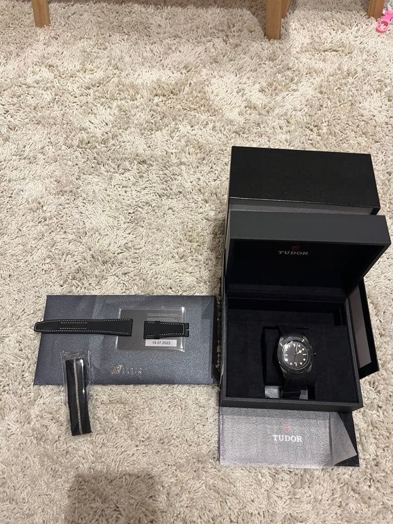 美品　TUDOR チューダー ブラックベイ セラミック　4万相当ラバーベルト付属