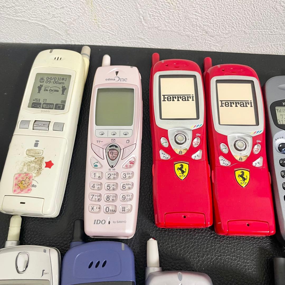 【まとめて25点セット】モックアップ 販売店模型 携帯電話 ガラケー フェラーリ