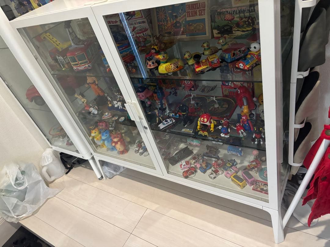 【引き取り限定】ちゃむ様限定　ホワイト ガラスケース 大きめ