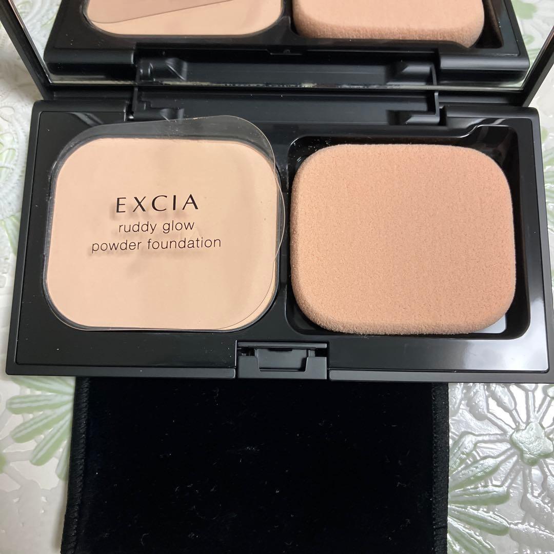 EXCIA ラディグロウパウダー ファンデーションNA200
