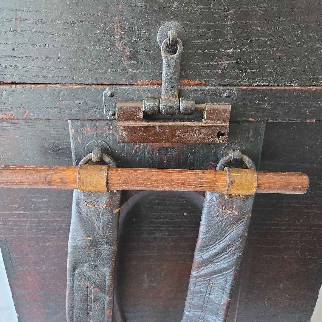 鎧櫃　外鍵付　背負箪笥　武具　刀剣　千両箱　鋏箱　甲冑箱　兜箱　江戸時代