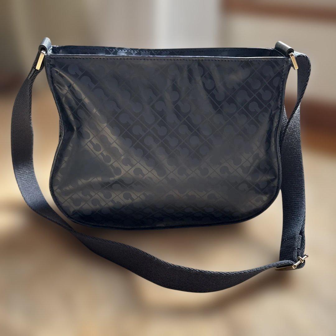 ゲラルディーニショルダーバッグ