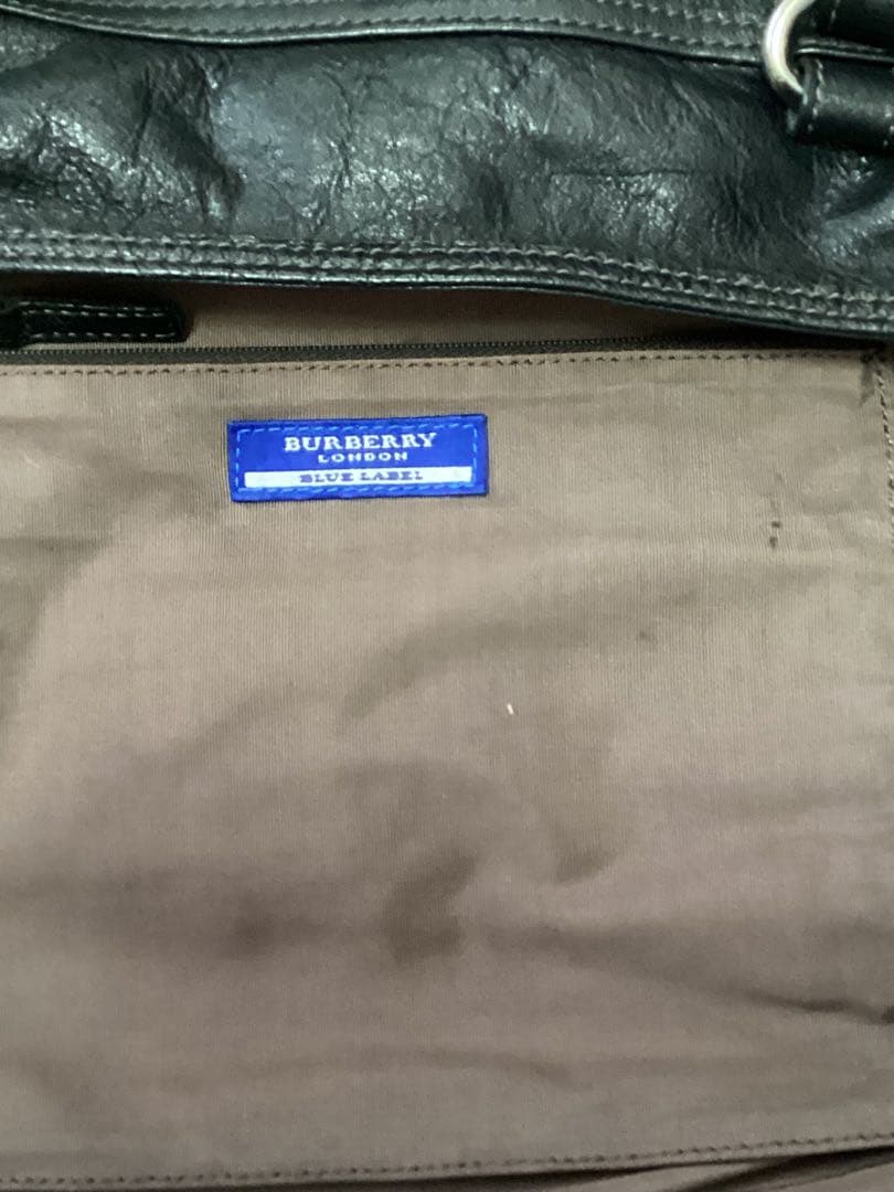 バーバリーブルーレーベル　ブラックレザーショルダーバッグ三陽商会