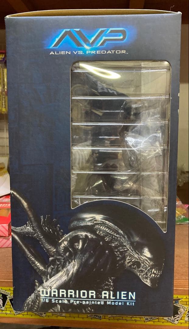 コトブキヤ　Warrior Alien 1/6 スケール塗装済組み立てキット