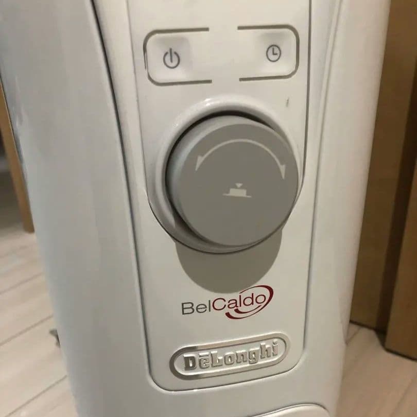値下げ！DeLonghi BelCald オイルヒーター ホワイト