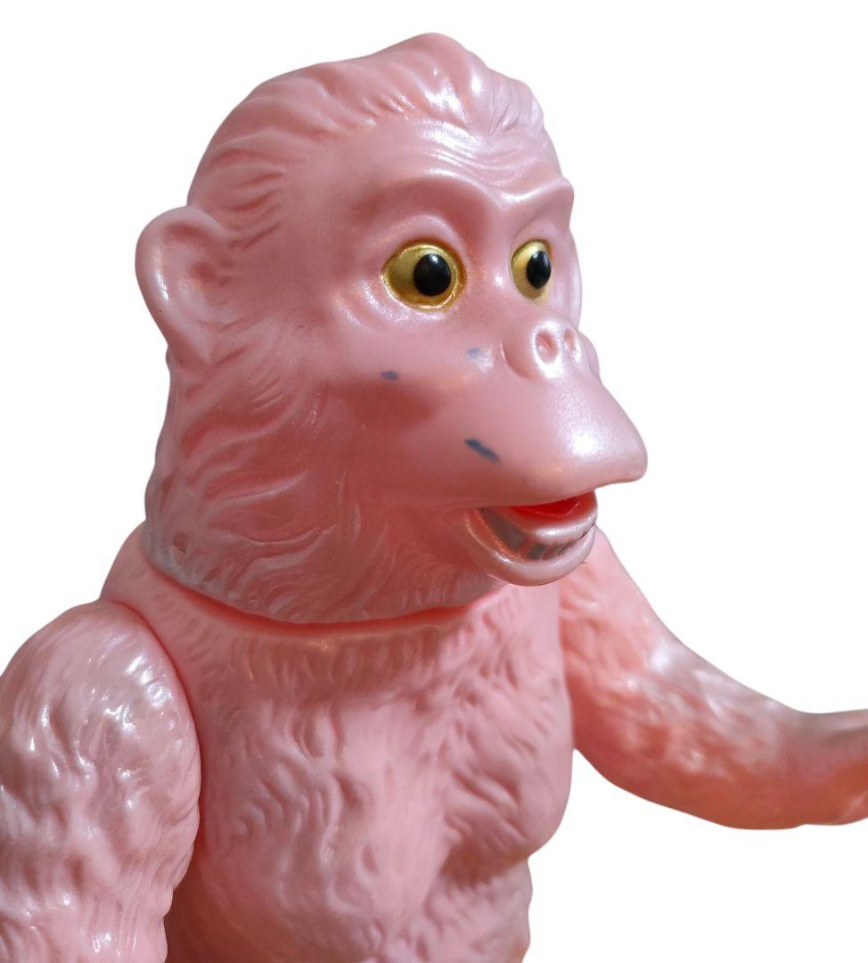 【円谷プロ】ブルマァク 復刻版 ゴロー ピンク ソフビ