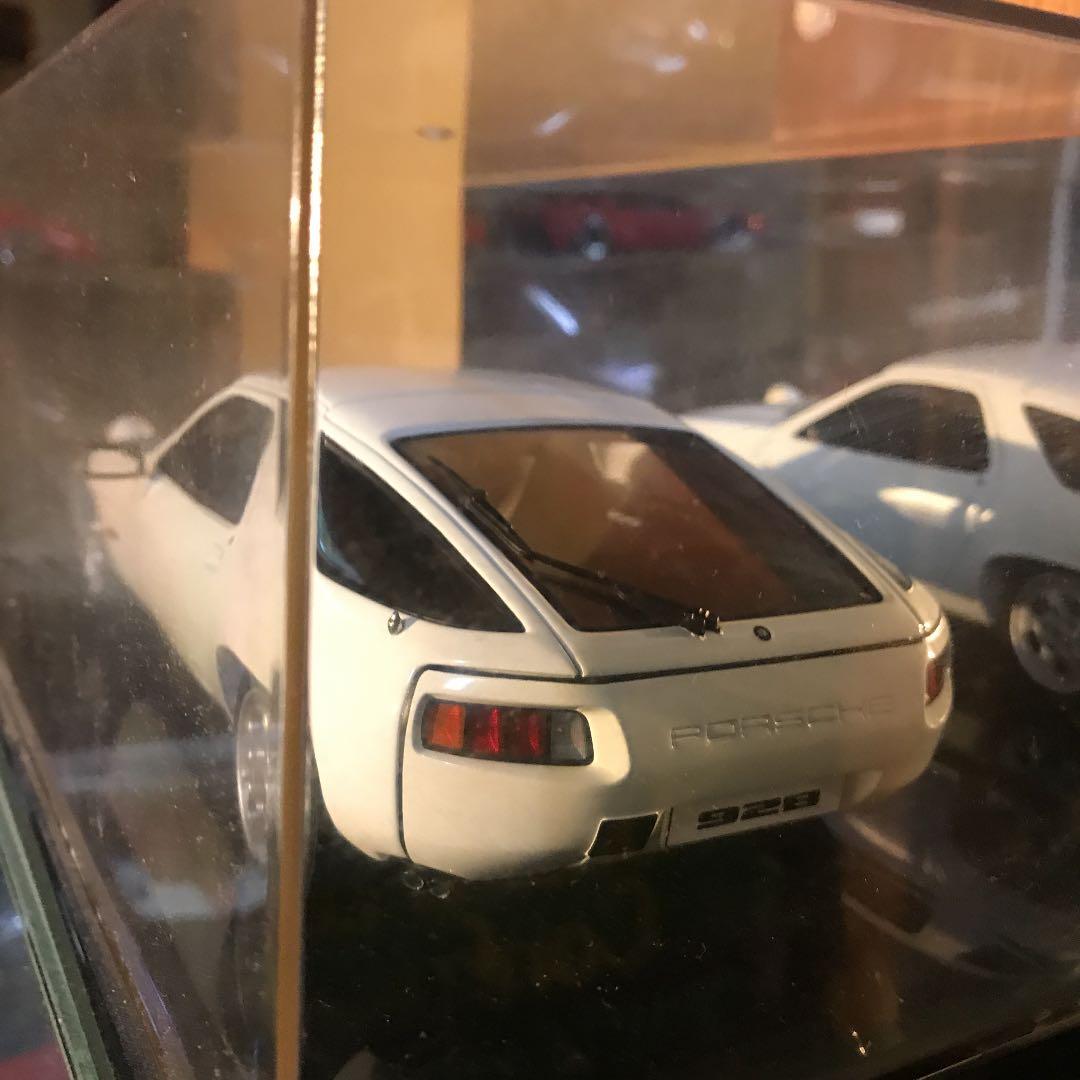 1/18 ポルシェ928S